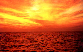 Sonnenuntergang bei ruhiger See